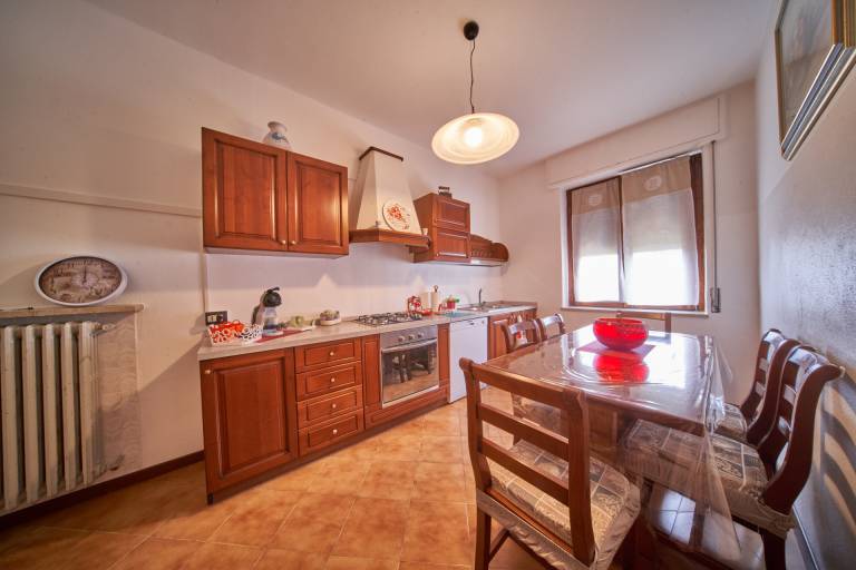 Rental apartment with 3 rooms for 6 persons in Garda