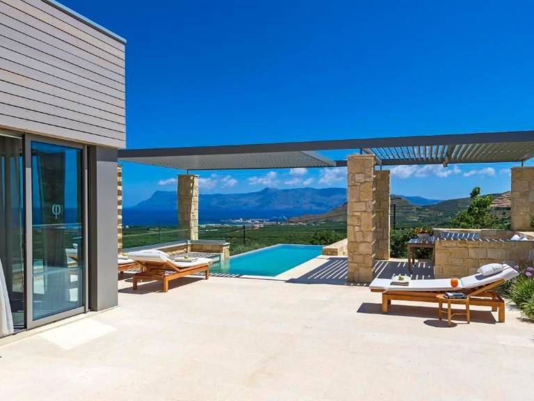 Fully equipped charming vacation home with BBQ & terrace | Mountain view | Pets allowed — photo 2