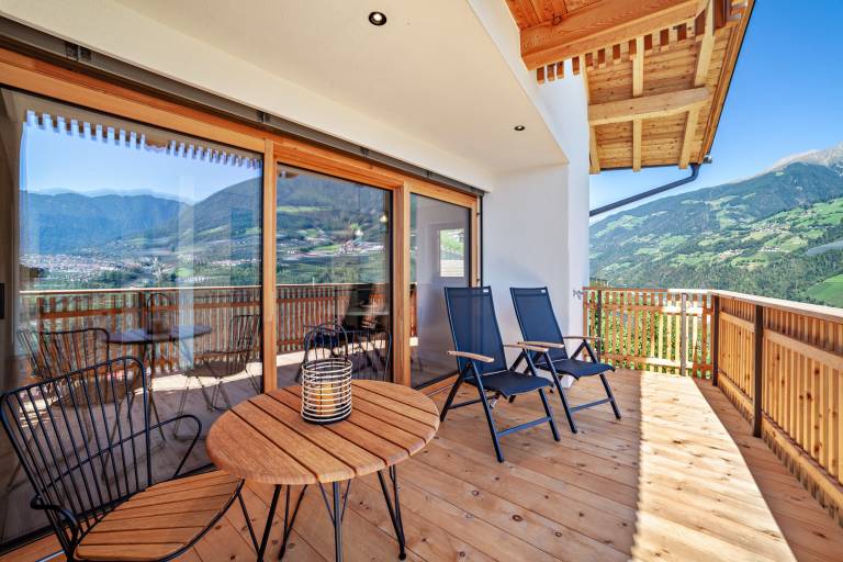 Rental apartment with fast internet, garden & terrace | Garden view in Marlengo