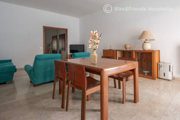 Apartment with patio | Good for workation — photo 4
