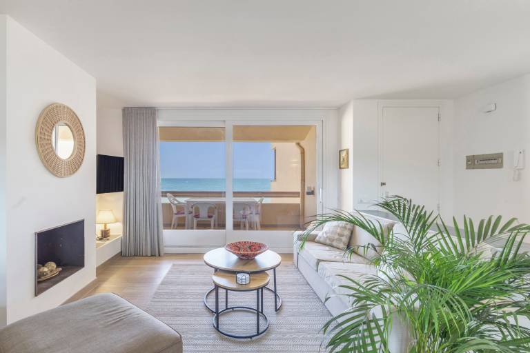 Charming holiday apartment with garden, fast internet & terrace | Garden view | Next to the beach | Pets are welcome — photo 4
