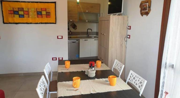 Apartment with pool in Pozzolengo