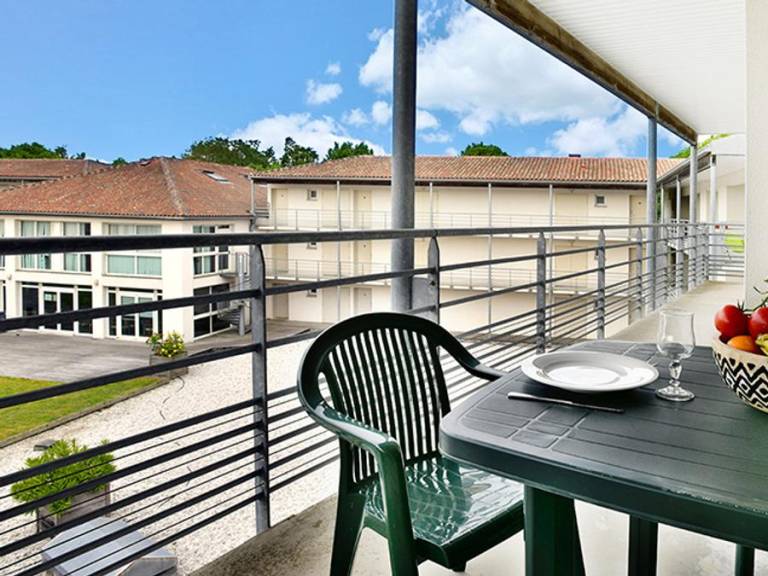 Holiday apartment with heated pool — photo 4