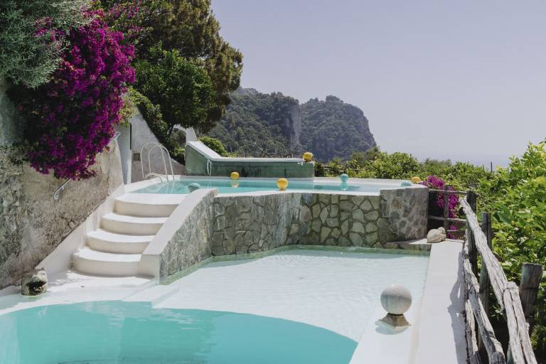 Villa with private pool, patio & barbecue | Sea view — photo 4