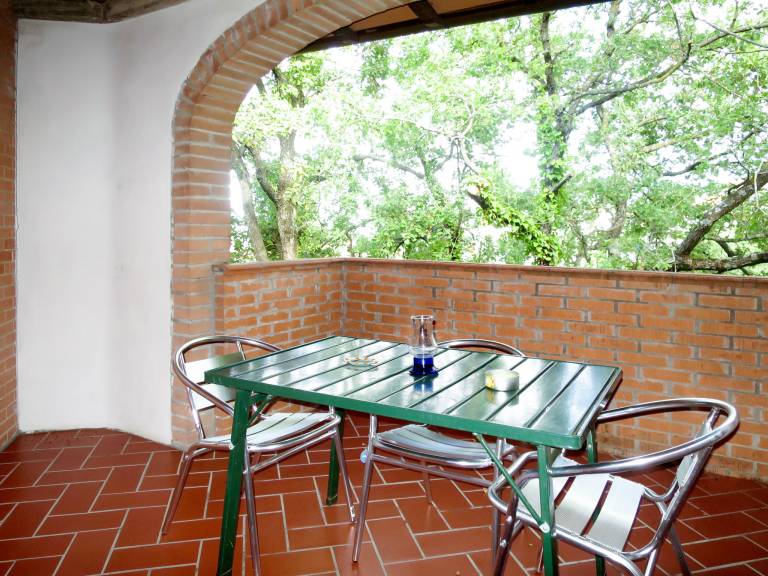 Rental apartment with terrace, garden & pool | Dogs allowed — photo 3