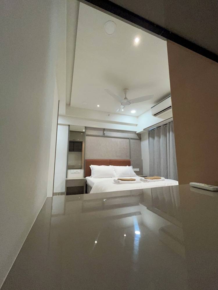 Apartment  Agripada
