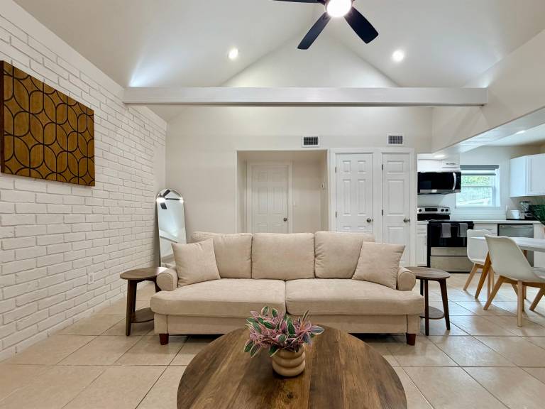 Children-friendly rental apartment | River view | Pets allowed — photo 2