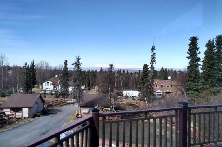 Alaska Sundance Retreat B&B