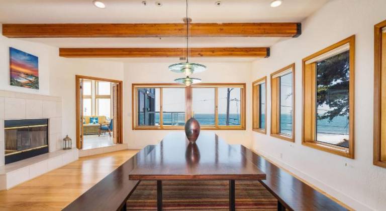 Luxury Beachfront Penthouse Walk to the Beach Restaurants Entertainment — photo 4