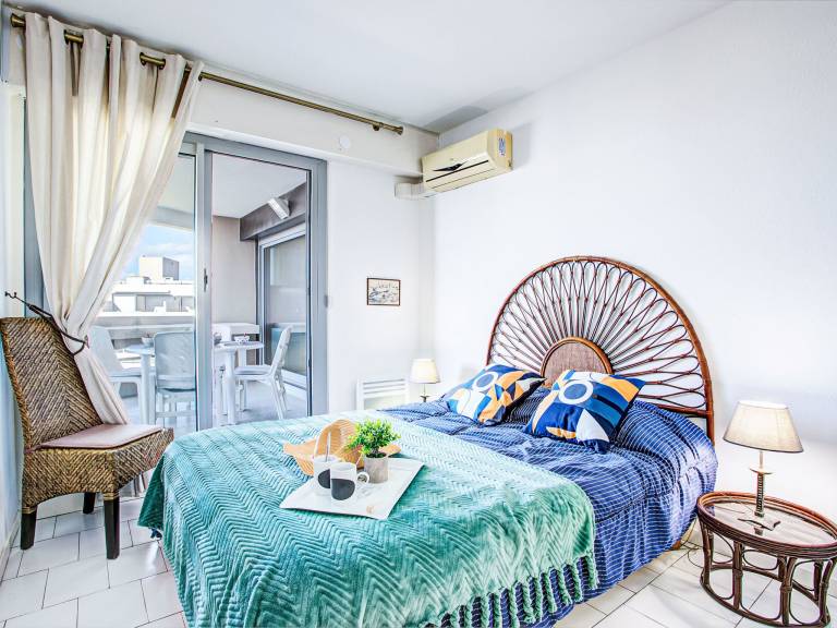 Holiday apartment with garden & patio | Sea view | Next to the beach | Pet-friendly — photo 4