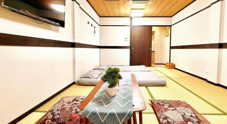 Big villa | Next to Dōtonbori | Pets allowed — photo 3
