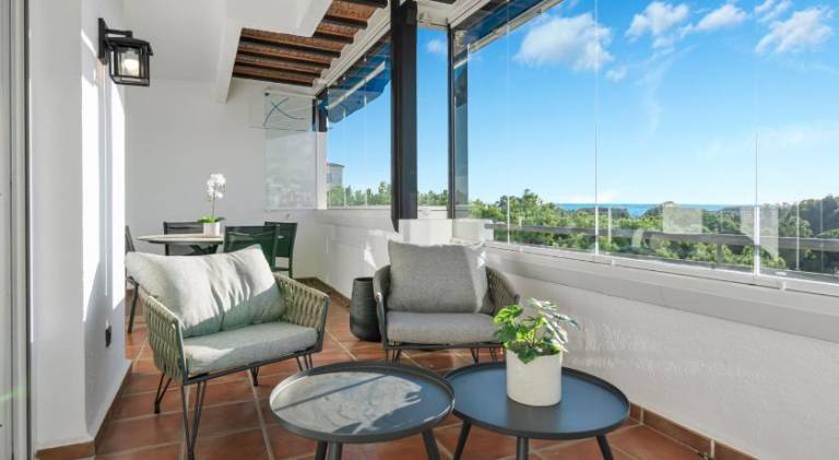 Rental apartment with garden, patio & private pool — photo 5