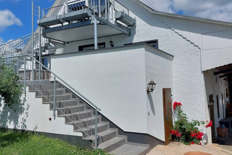 Child-friendly wonderful rental apartment with barbecue, pool & yard | Nature view | Dogs allowed — photo 3