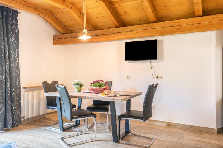 Holiday apartment with grill & yard | Mountain view — photo 5