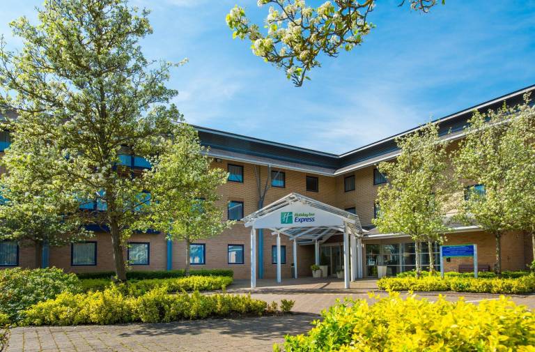 Holiday Inn Express Milton Keynes By IHG in Milton Keynes