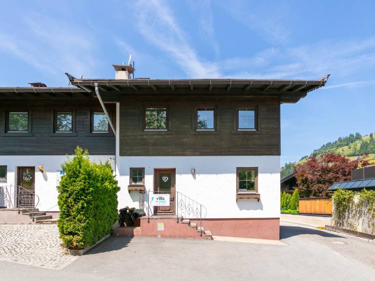 Cosy holiday home right on the slopes of Kirchberg in Kirchberg in Tirol