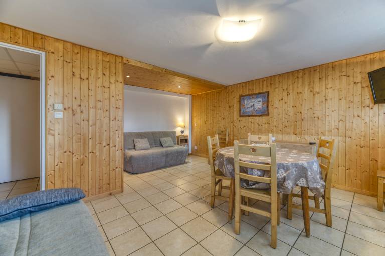 Fully equipped charming studio with fast internet & patio | Garden view | Close to the ski | Pets allowed — photo 5