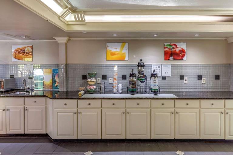 Quality Inn Duluth - Atlanta Northeast — photo 5