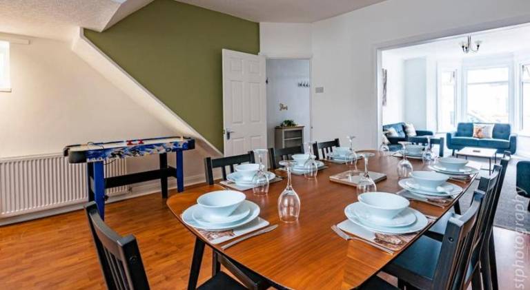 Beautiful vacation home | Close to the beach | Pet-friendly in Llandudno
