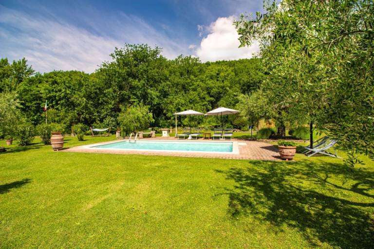 Cottage with private pool and Jacuzzi corner, ideal atmosphere for romantic couples and honeymooners — photo 4
