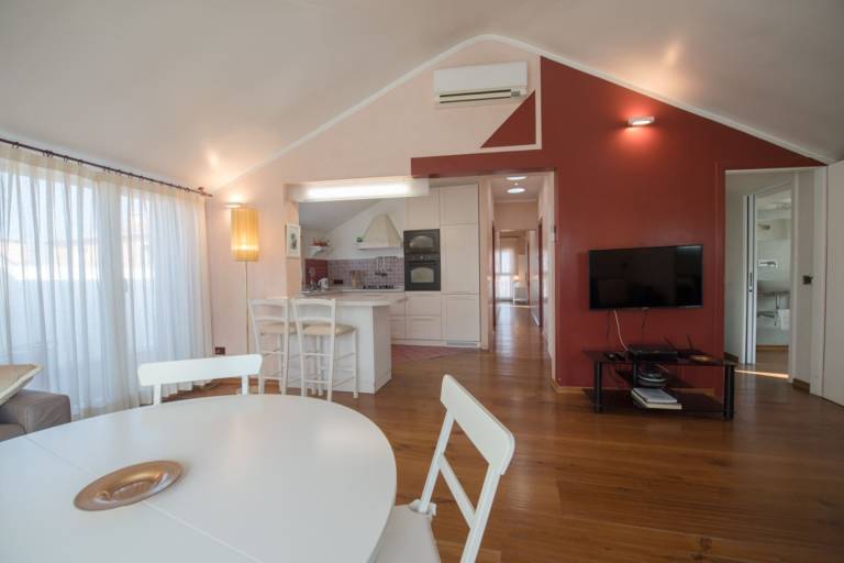 Holiday apartment with hot tub & patio | Close to Rialto Bridge — photo 2