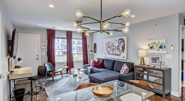 House | Good for workation | Pets are welcome in Charlotte, NC