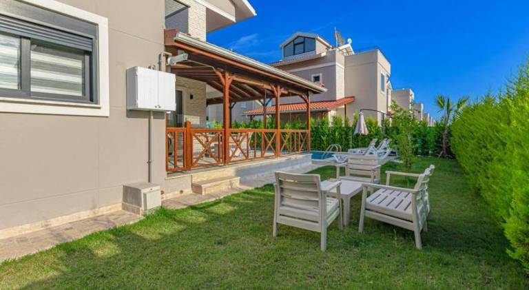 Villa with terrace, garden & BBQ — photo 4