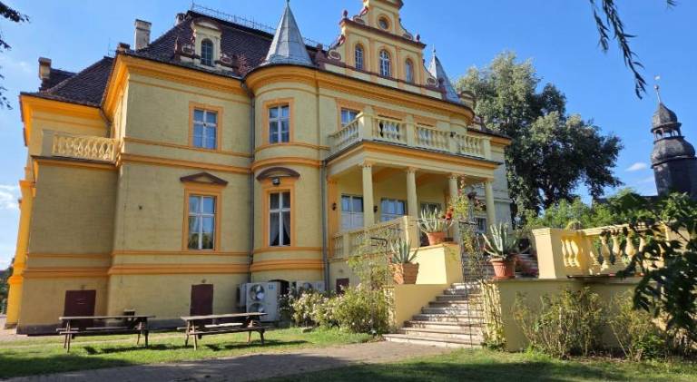 Palac Makowice in Swidnica