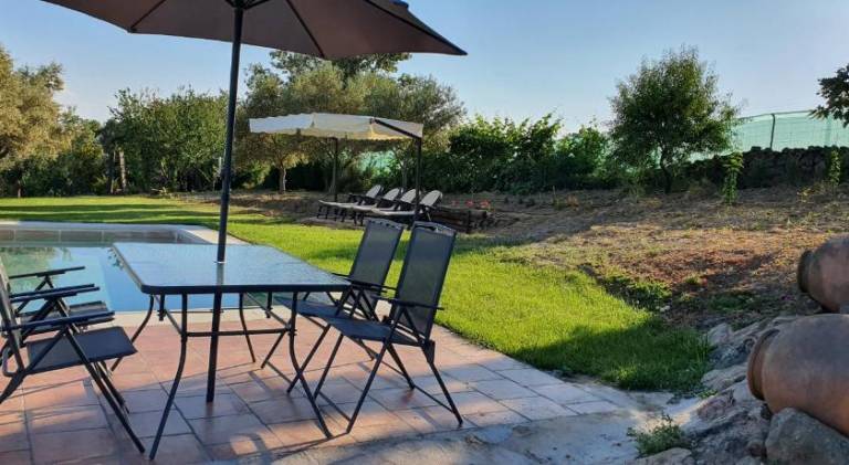 Vacation home with pool | Pets allowed — photo 5