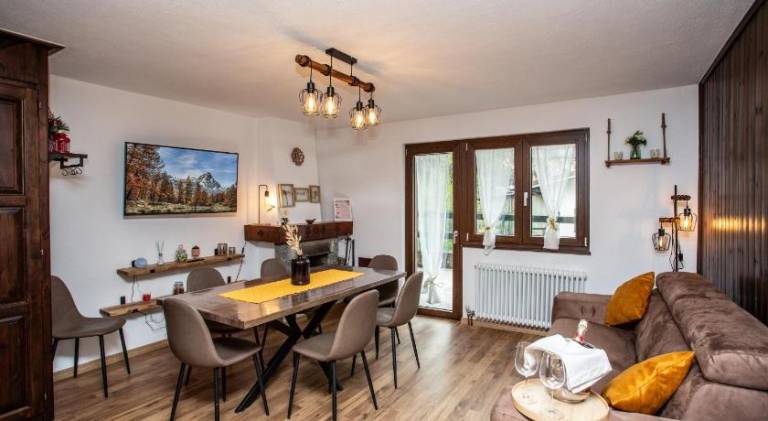 Holiday apartment with patio in Valtournenche