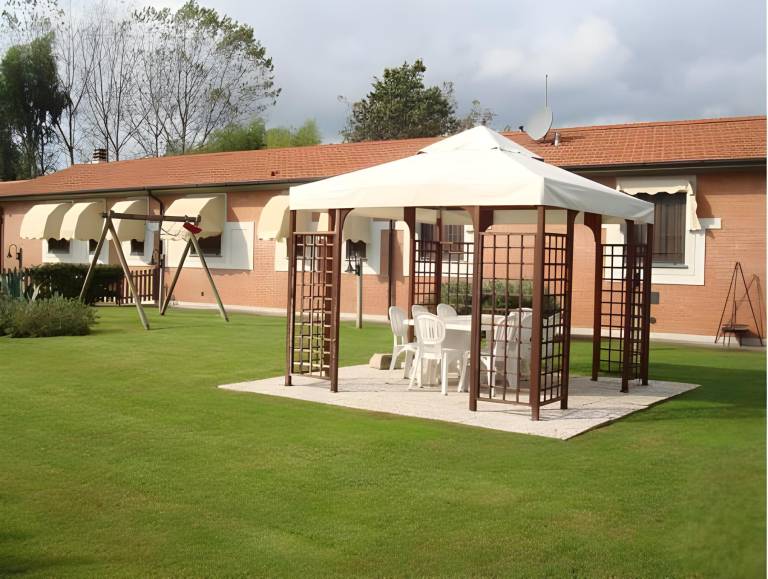 Wonderful apartment with BBQ, pool & garden | Suitable for remote work | Pets are welcome in Viareggio