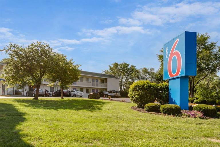 Motel 6 Lenexa, KS - Kansas City Southwest — photo 2