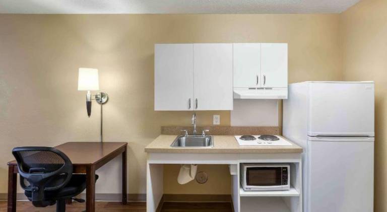 Extended Stay America Select Suites - Milwaukee - Waukesha — photo 3