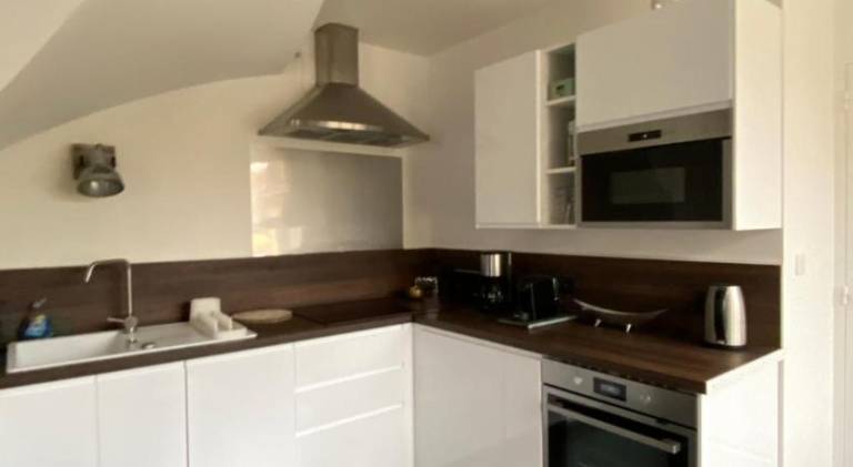 Fully equipped lovely house with terrace | Pets allowed — photo 3