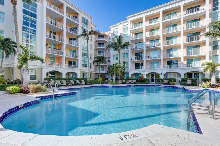 Condo Lake Worth