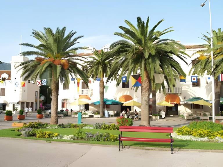 Hotel Pine in Tivat