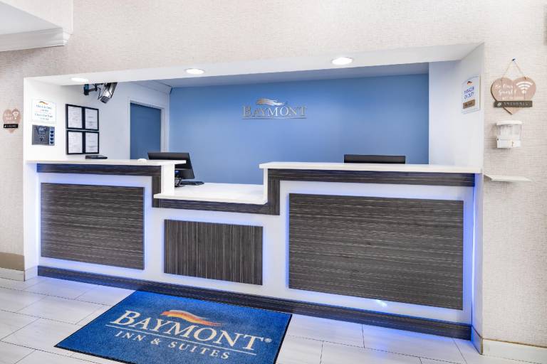Baymont by Wyndham Gurnee — photo 4
