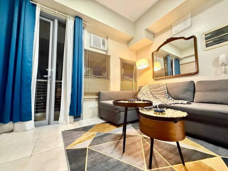 Holiday apartment with pool | Good for workation in Quezon City