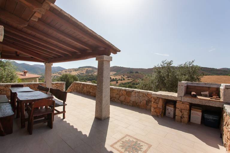 Holiday Apartment "Immerso nel verde" with Wi-Fi, Terrace & Garden — photo 3