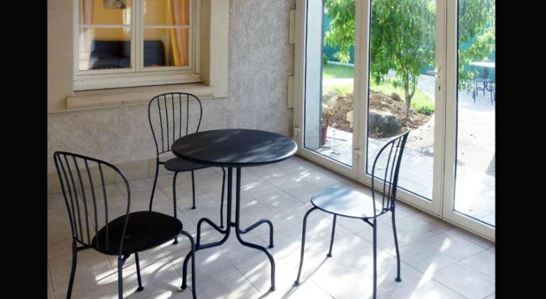 Rental apartment with 2 rooms for 6 persons — photo 3