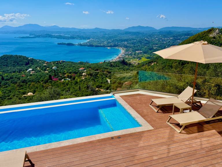 Elysian Hill Villa with private pool