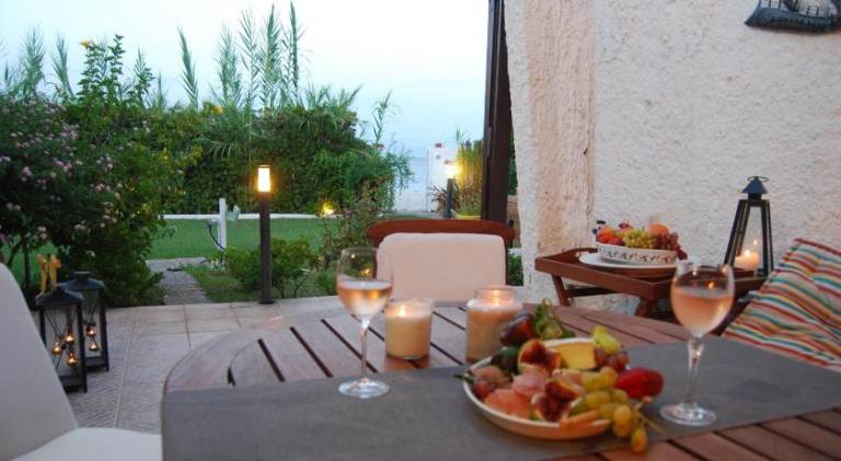 Vacation home with barbeque, yard & terrace | Good for workation — photo 3