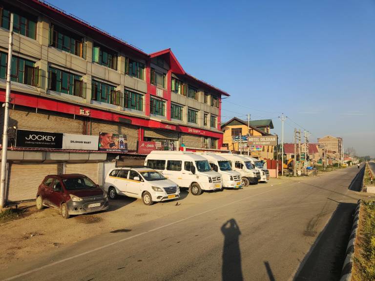 HOTEL DILSHAN in Srinagar