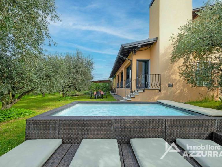 Fully equipped house with jacuzzi, garden & private pool | Pet-friendly — photo 3
