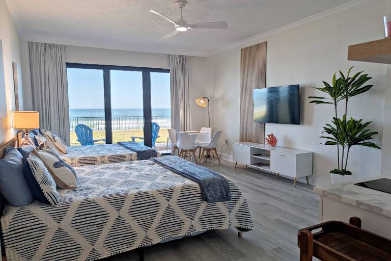 Hawaiian Inn Beach Resort Unit 103