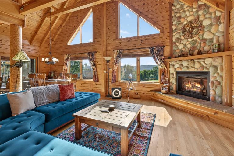 Chalet Hardy County
