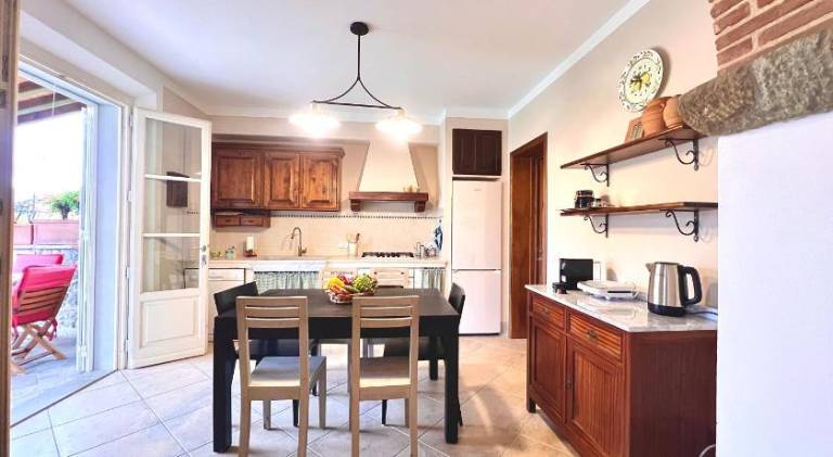 Villa with 4 rooms for 8 persons — photo 3