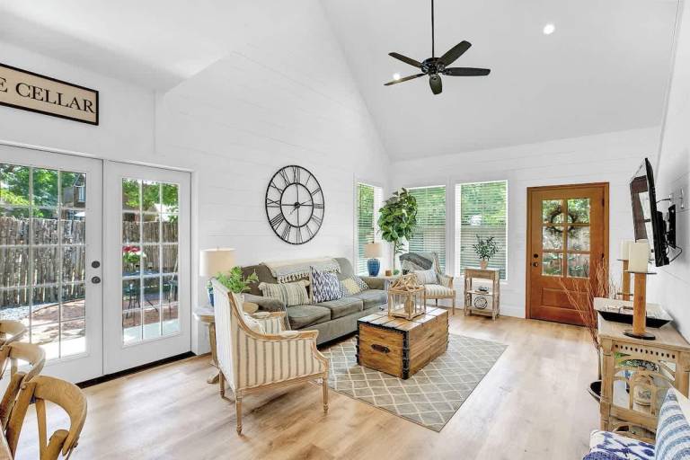House with jacuzzi in Fredericksburg, TX
