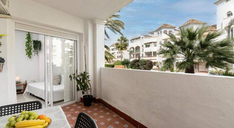 Charming apartment with yard, terrace & private pool | Next to the beach | Pets allowed — photo 3