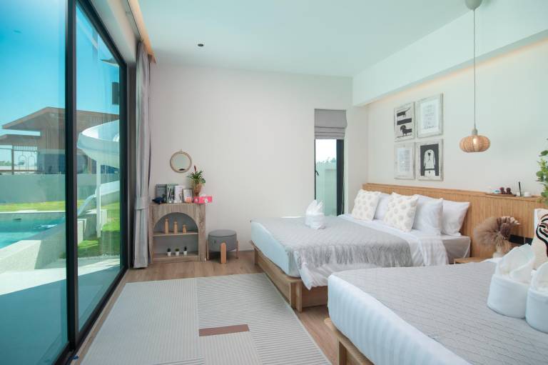 Villa with pool, garden & hot tub | Pet-friendly — photo 2